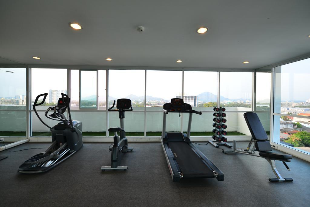 Modern Thai Suites Phuket Ngoại thất bức ảnh