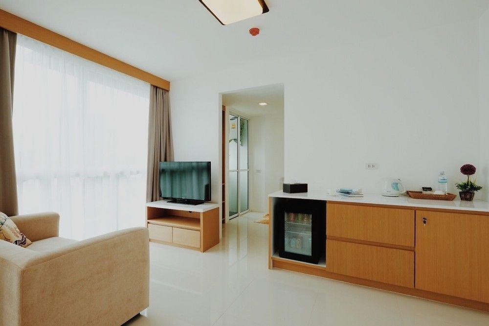 Modern Thai Suites Phuket Ngoại thất bức ảnh